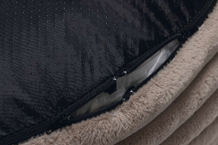 Designed by Lotte Hundekissen Reza Rund